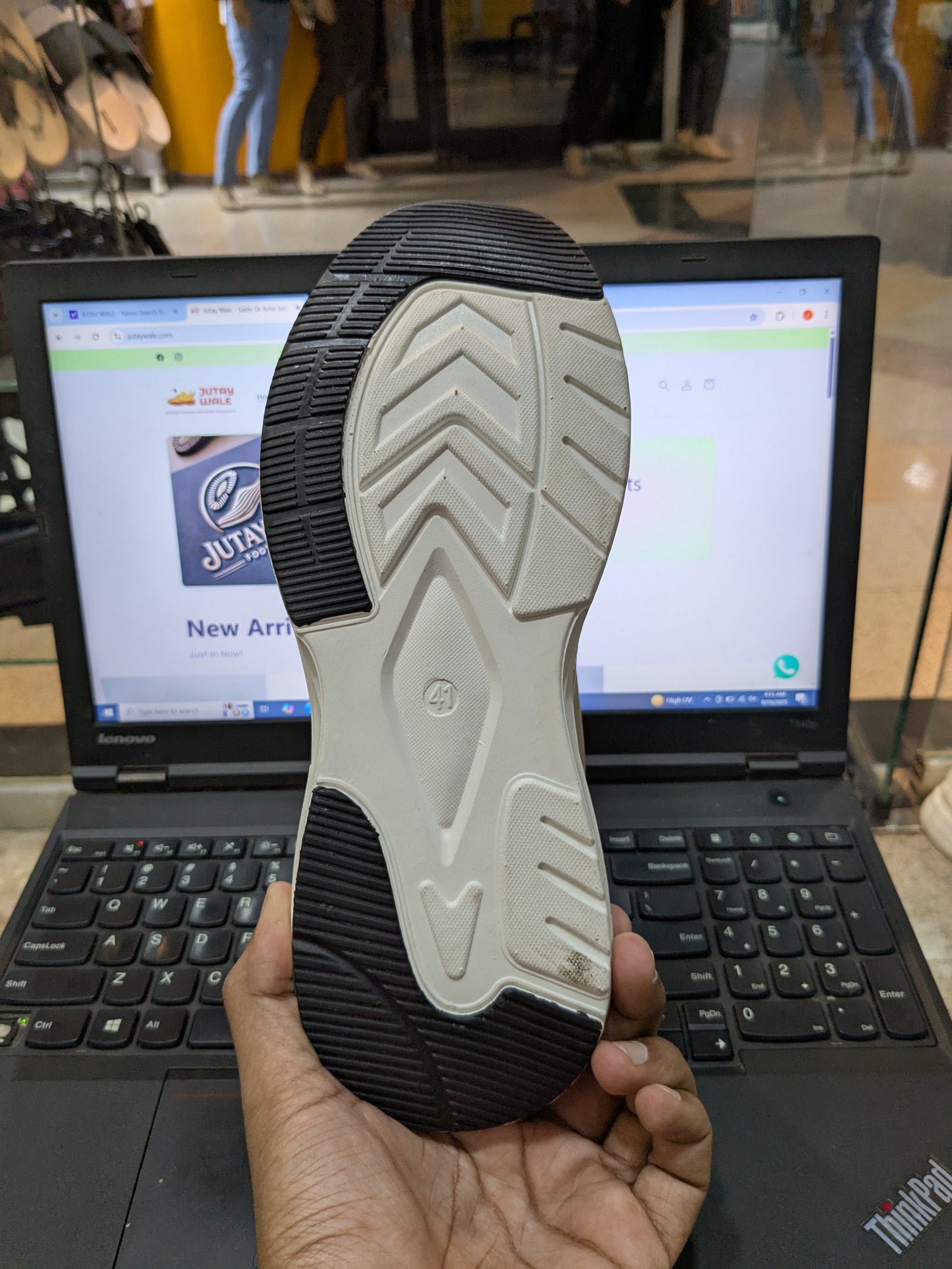 Walk Skechers