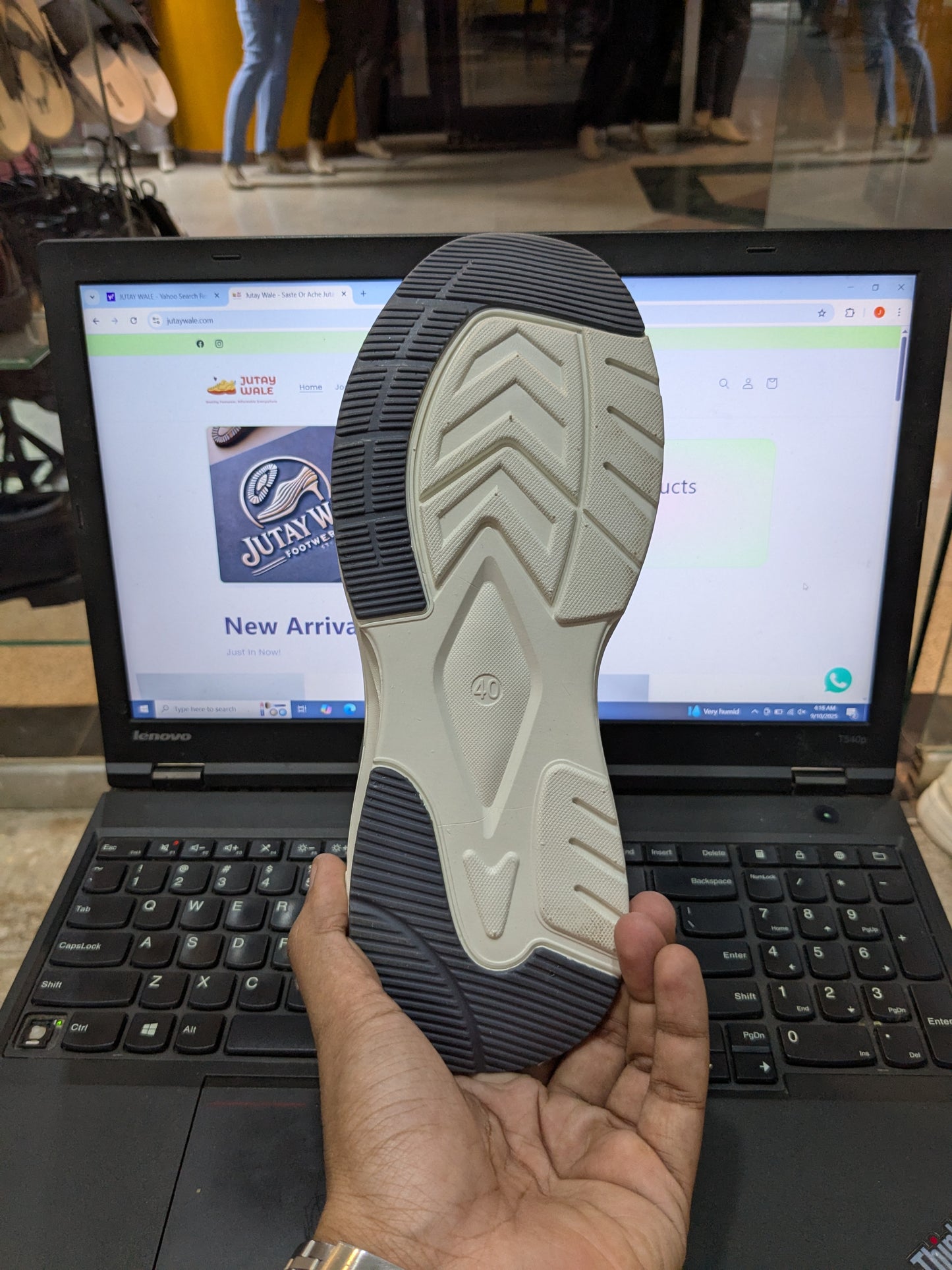 Walk Skechers